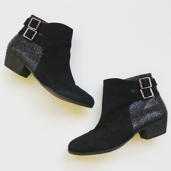 vince camuto booties sale